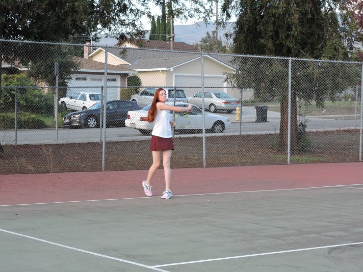 s-02-girlstennis-danielkokoski